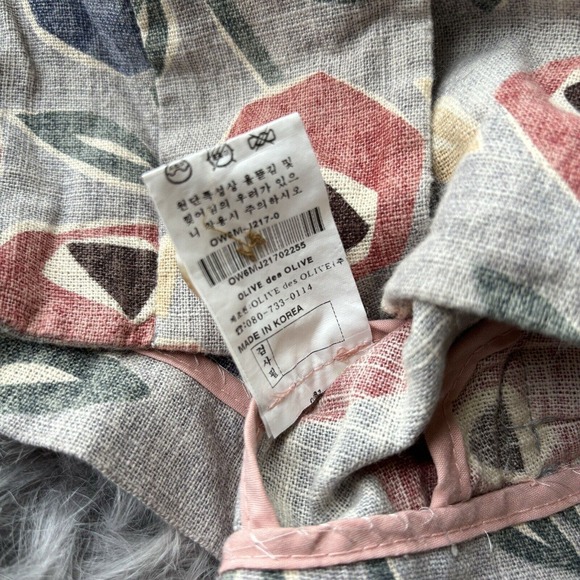 OLIVE DES OLIVE Blouse Top Sz S 1/2 Sleeve Collared Beige Floral Button Up Work - Picture 5 of 10